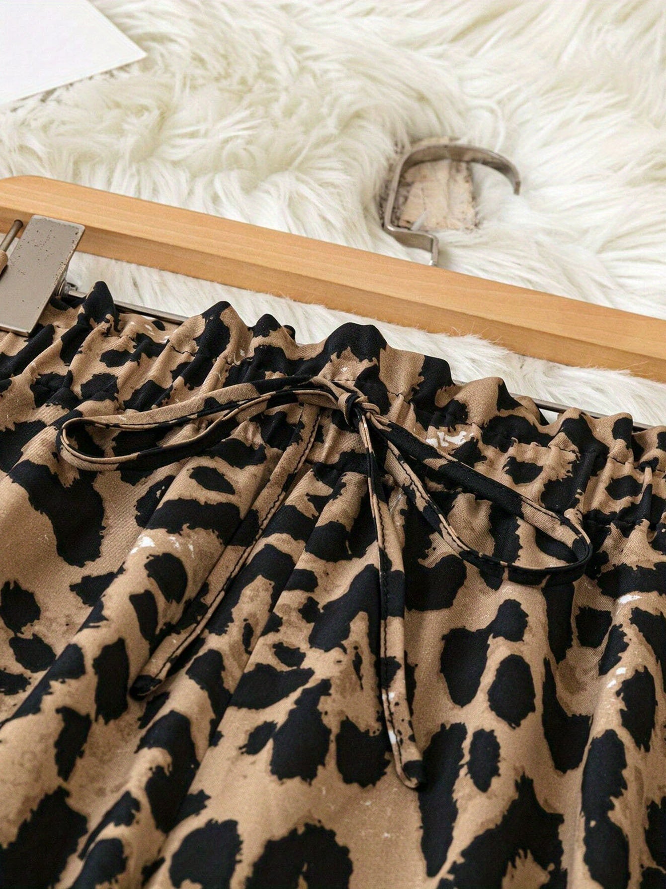 Women's Leopard Print Wide-Leg Pants - Summer Casual Vacation Style Elastic Waist Long Trousers