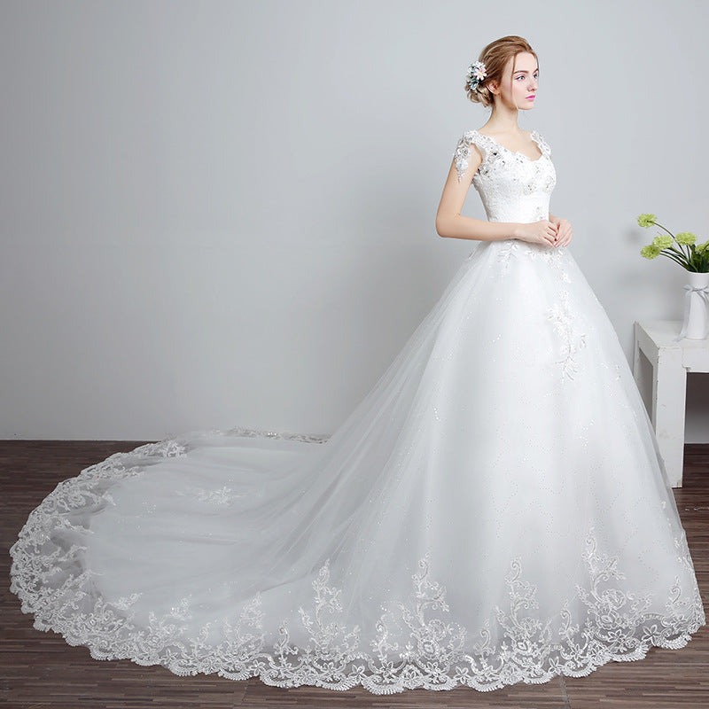 Bride fashion, Princess trailing wedding dress,  new lace strap wedding dress