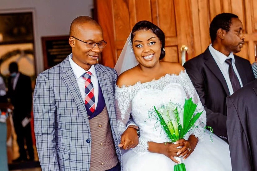 Wedding, Bridal Lace Large Tail