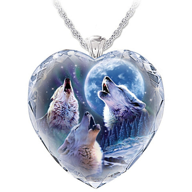 Heart-shaped Crystal Girl Gray Wolf Pendant Necklace