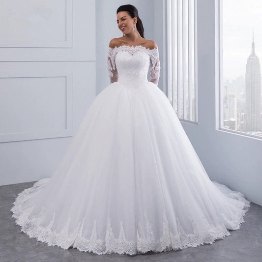 Wedding, Bridal Lace Large Tail