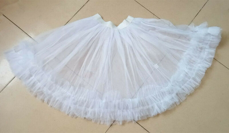 White tulle skirt with elastic waistband and fluffy layered hem