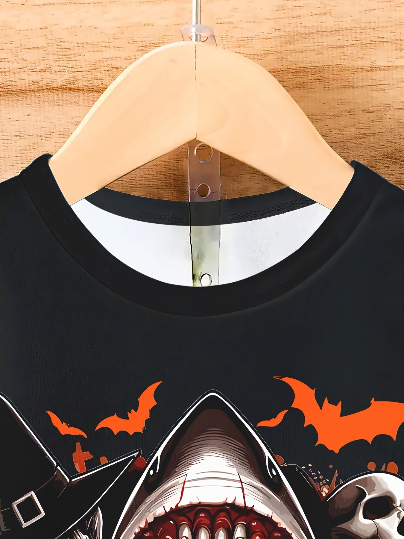 Men's Casual Polyester Round Neck T-shirt With 3D Shark And Halloween Pumpkin Fitted Knit Fabric, Slightly Elastic