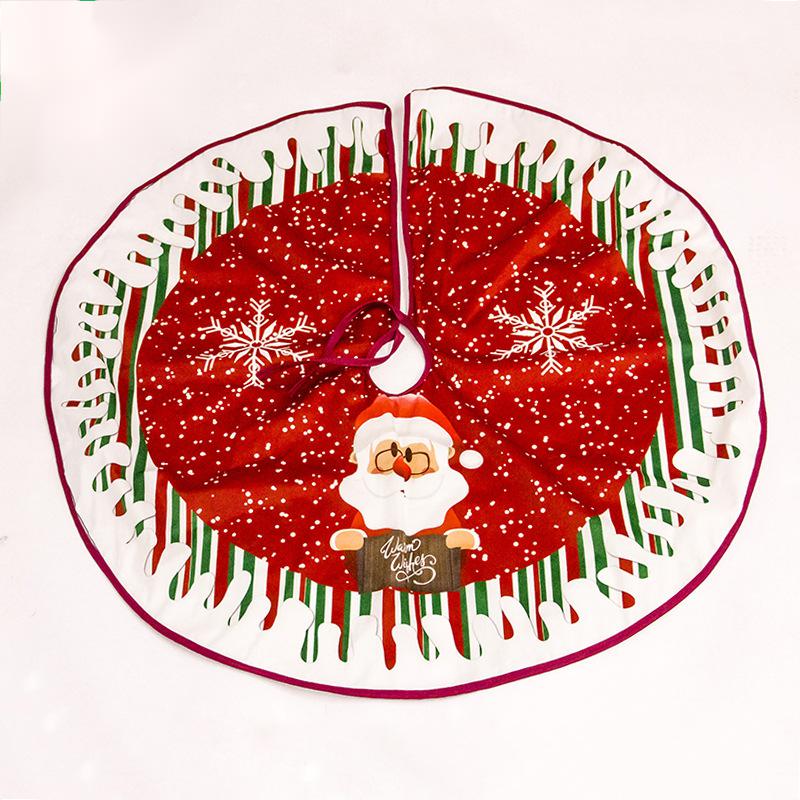 Christmas tree skirt decorations, gifts, scene matching