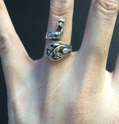 DIY  Knitting Loop Crochet Tool Sewing Peacock Fish Ring Finger, Thimble Yarn Adjustable Opened Fingering Tools