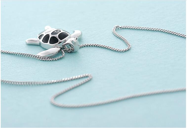 S925 silver cute turtle shape clavicle chain pendant