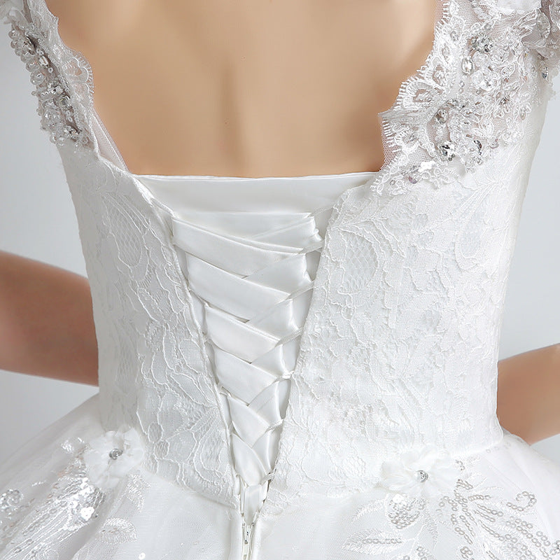 Bride fashion, Princess trailing wedding dress,  new lace strap wedding dress