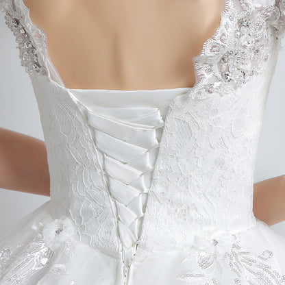 Bride fashion, Princess trailing wedding dress,  new lace strap wedding dress