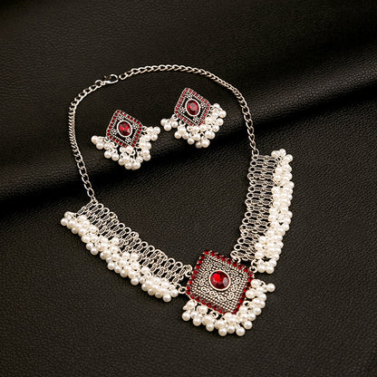 Women's Fashion Vintage Moonstone Necklace Pearl Earrings Jewelry Set