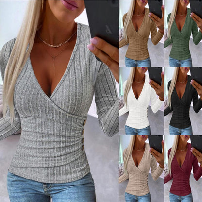 Slim-fit knit pullover with V-neck and long sleeves, gray striped texture