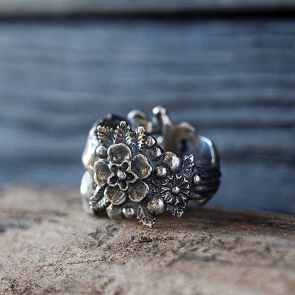 Flower Ghost Head Skull Ring