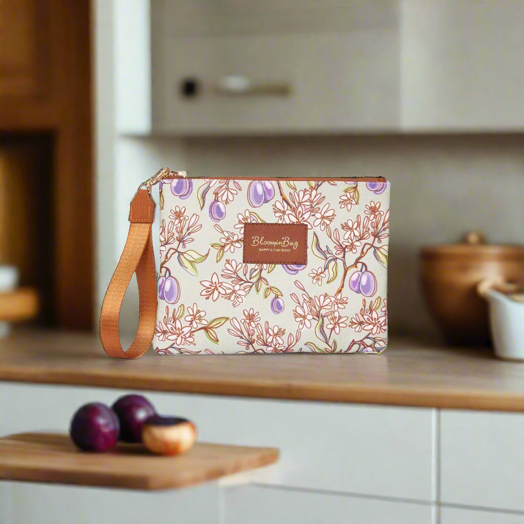 Plums in Bloom Clutch Çanta