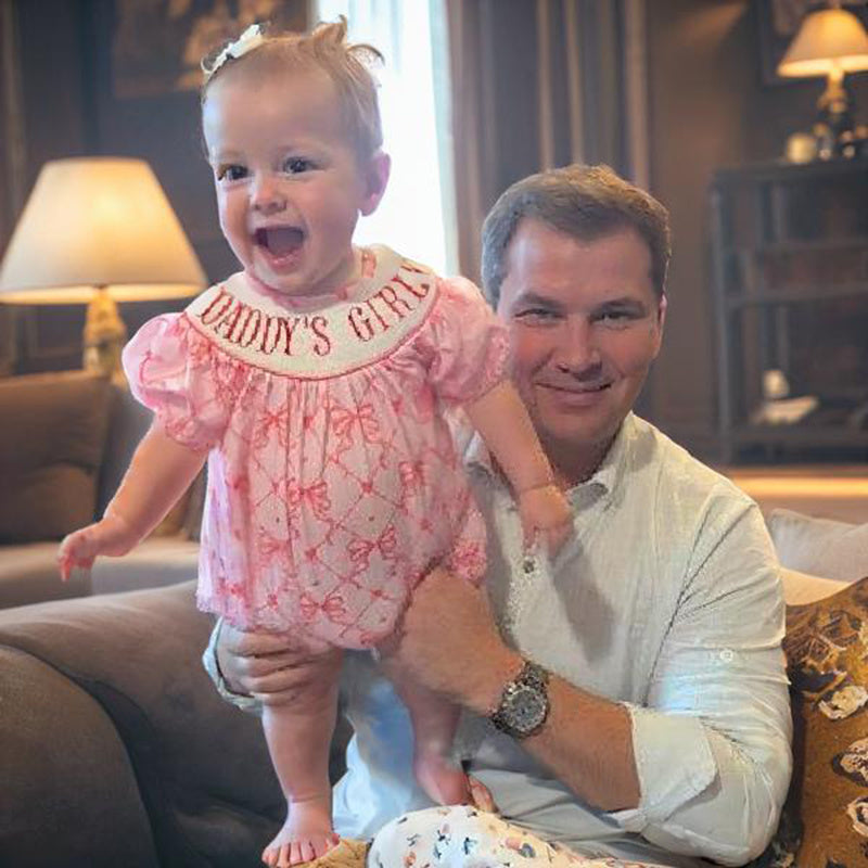 Baby Girl's Bowknot Graphic Print Romper, Daddy's Girl Letter Print Triangle Jumpsuit With Bubble Sleeves