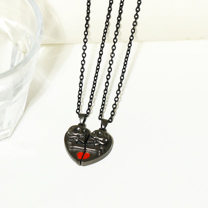 Punk Retro Skull Pendant Halloween Heart-shaped Magnetic Stitching Love Skull Couple Necklace