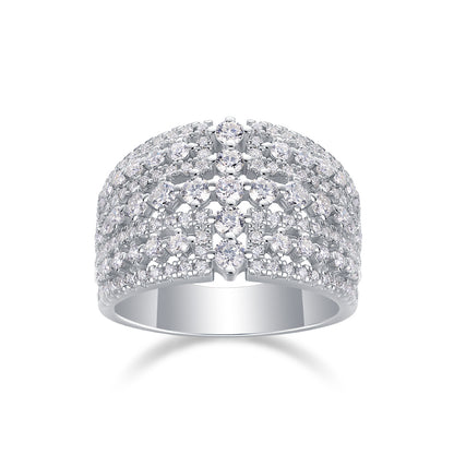 Many Diamonds Are Arranged Luxuriously Fashionable Moissanite Silver Rings