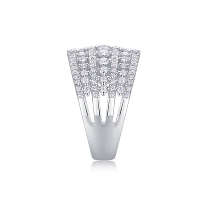 Many Diamonds Are Arranged Luxuriously Fashionable Moissanite Silver Rings