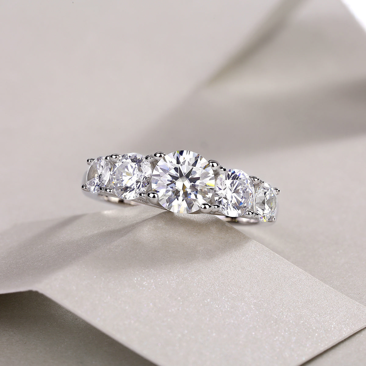 Luxury Fashion Diamond Rings Lots Of Moissanite Silver Rings